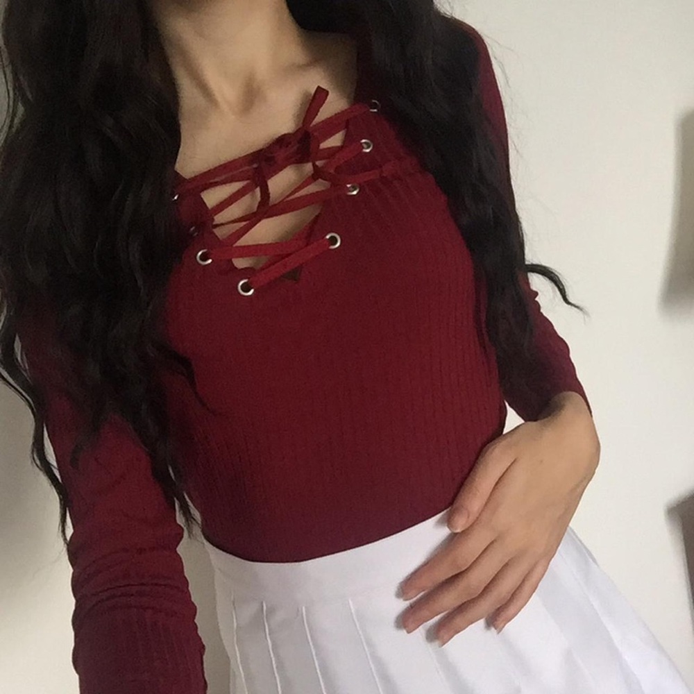 romantic burgundy red lace up V neck long sleeve top ❤️